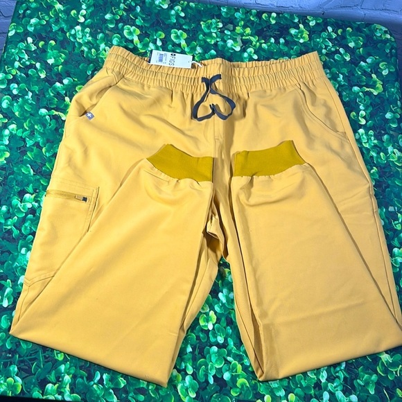 FIGS High Waisted Zamora Jogger Scrub Pants Light Gold Womens Size XXL/T PO 1998 - Picture 2 of 13